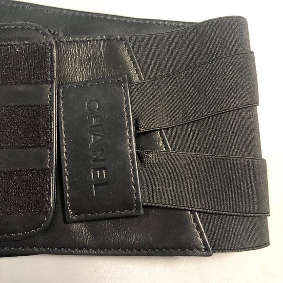 HOTTIE STATEMENT PIECE!Chanel quilted lambskin leather belt RARE. - Picture 3 of 15